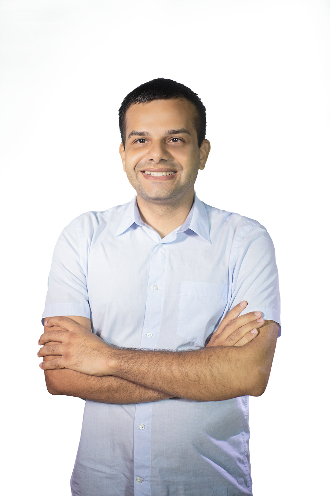 Flávio da Direita de braços cruzados